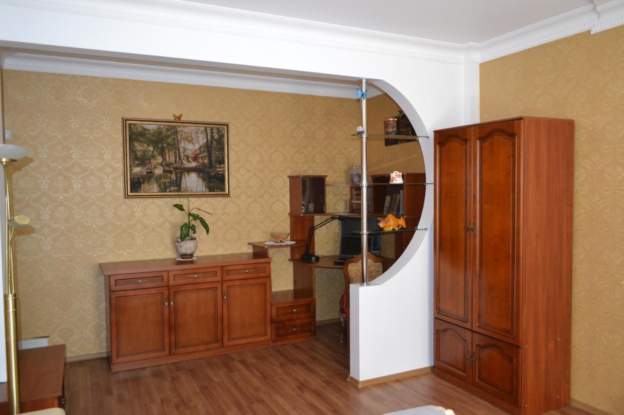 Executive Suite In The Centre Ternopil Exterior foto