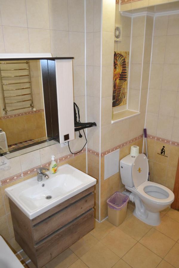 Executive Suite In The Centre Ternopil Exterior foto