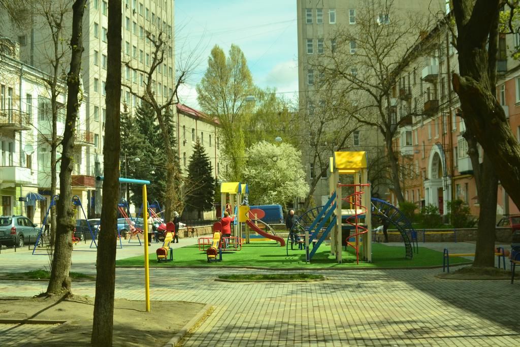 Executive Suite In The Centre Ternopil Exterior foto